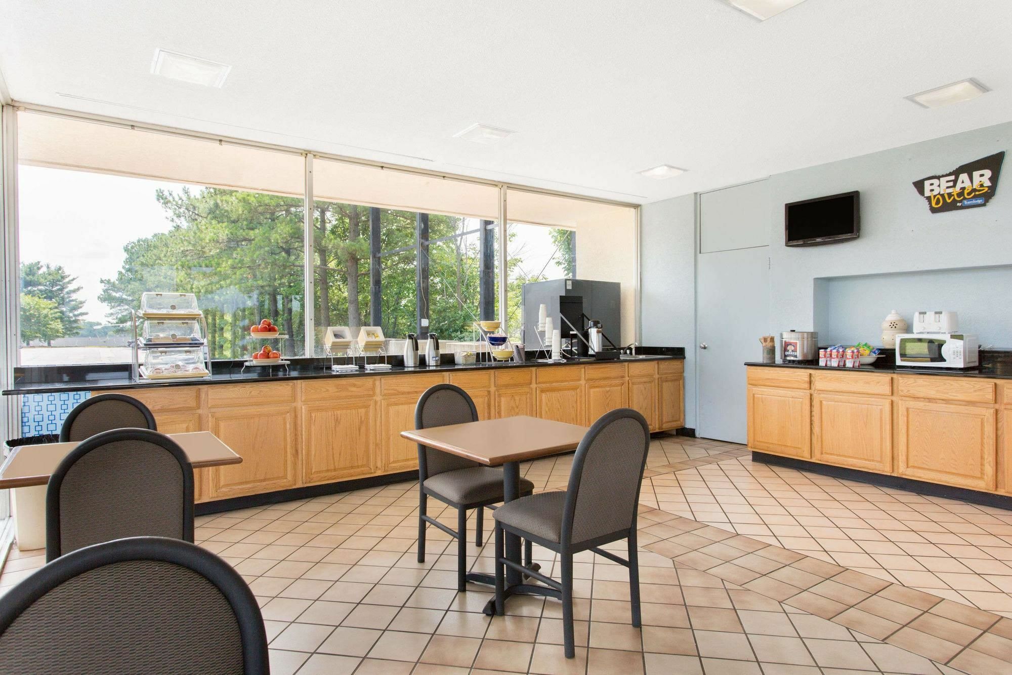 Garden Inn Fredricksburg South フレデリックスバーグ エクステリア 写真